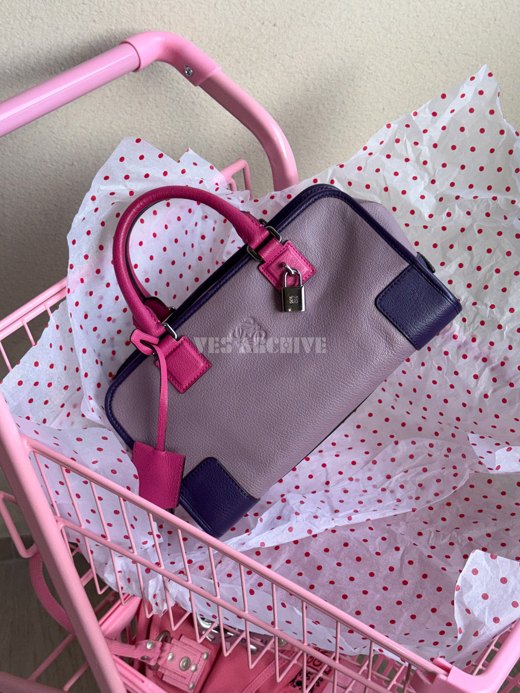 Loewe Amazona 28 in Pink-Lilac Leather