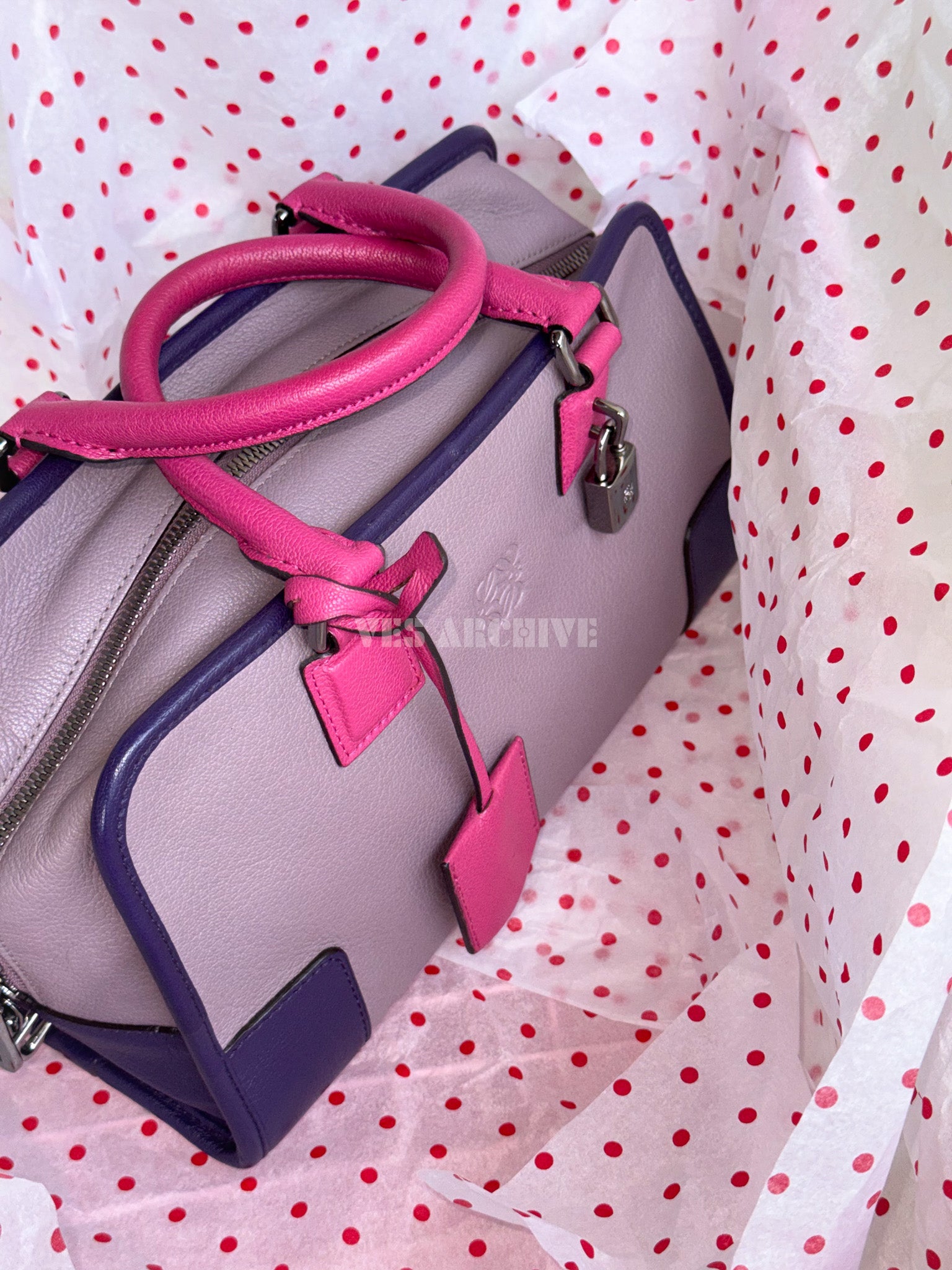 Loewe Amazona 28 in Pink-Lilac Leather